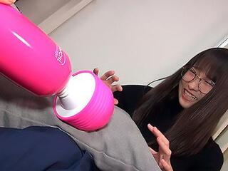 【理知的黒髪女子】写真スタジオで働く知的な眼鏡のお姉さんが玩具責めと巨根チンポで完堕ち！