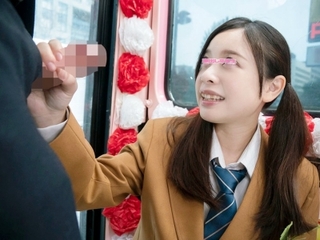≪素人ナンパ≫卒業式おわりのJKを口説いてMM便に♡さっきまでJKだった少女が大人チンコを咥えこむ