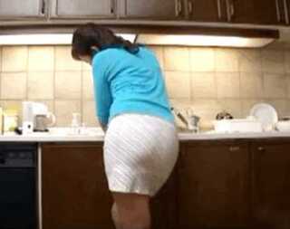 義弟に無理やり犯されアクメに達する人妻熟女！色気漂う熟れたカラダを問答無用で激しくハメ倒す！