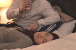 【NTR】OL(栗宮ふたば)が出張先で上司に媚薬を飲まされて中出しで犯される
