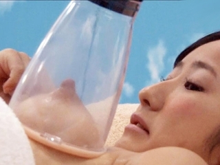 《ＭＭ》小麦色ボディの美少女が整体企画でウブな貧乳揉まれてヌルヌル手マン☆☆バイブでガチイキしたらおねだりフェラさせて本番SEX
