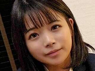 【美少女×素人】極シコ1年アイドル級ロリ美少女JKがエロハメ！ゴム穴開けで外道で鬼畜な性交渉ｗ！