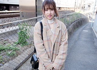 【美少女ハメ撮り】舌を絡ませリップ責めでご奉仕しご褒美ピストンでヨガりまくる一般女性