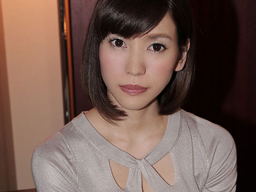 友人との3Pが忘れられず…友達を裏切り内緒で男優とコンタクトを取り再会しちゃうセックスレス妻