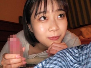 【素人企画】「えっ、撮ってるの？♡」巨乳スレンダーの美人お姉さんの家にお邪魔してお泊り！筆おろしセックス姿をカメラで撮影！
