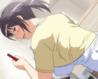 キッチンで襲われる爆乳お母さん！発情した若者に抱かれて心も体もSEXの虜に！