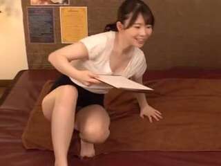 ダメなはずなのに助平なメンエス嬢たちがお客とえちえちSEX！その様子を隠しどり！騎乗位多めえちっくす！