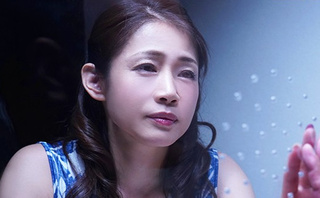 熟妻の体が女に戻った愛欲性欲全ての欲望をさらけ出す中出し性交 友田真希