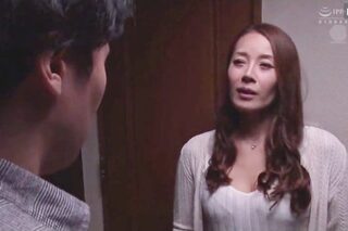 〈叔母物語〉どんなシチュでもちんぽおっ勃つDTがトチ狂って妖艶なババアにとちゅげきー！してしまう話ww