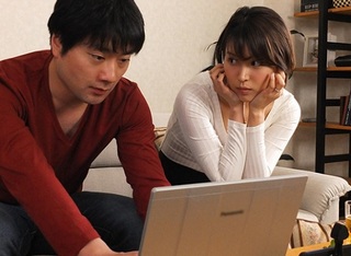 【人妻NTR】営みもない生活に主人を裏切り硬い肉棒に入り浸るエロ妻