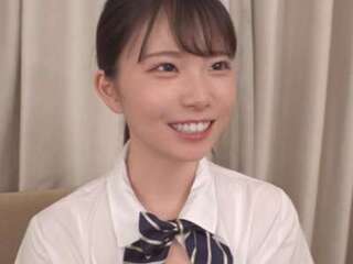 素人企画で色白ピンク乳首まんこJKがえちえちSEX！潮吹きおしっこ！立ちバックでズコって中出し！