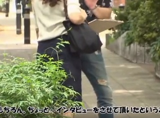 【人妻ナンパベロチュー】押しに弱くてお股を開き子宮ごと貫かれて精子注がれる美熟女