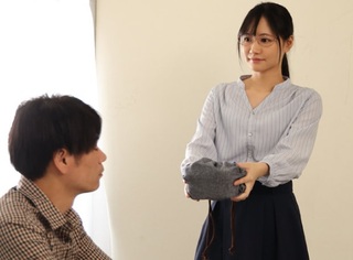 【女子大生パイパン】大きな瞳とアイドル顔で悩殺しご奉仕尺八からぶち込まれ抜き絞る美少女