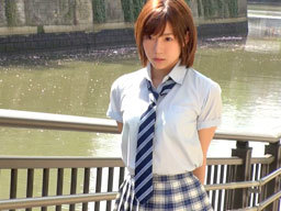 地方在住の美少女を1年掛かりで説得してついにAVデビューが決定！