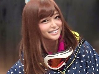 【MM】可憐なスキー場にいた美女が嬉しそうに恋人以外の男のペニスを満喫しまくるww