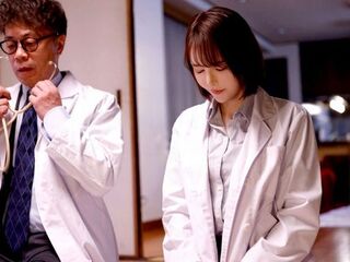 母を亡くした逆上レイパーが医者と看護師を脅迫！肉便器奴隷にしたエロ美乳ナースのアナルを調教し強制3Pからの中出しレイプ！