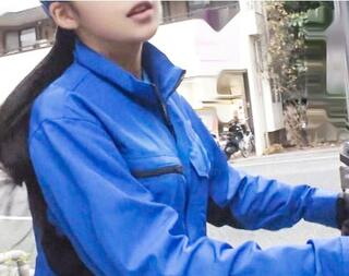 引っ越しスタッフの２２歳お姉さんが作業着姿のままねっとりフェラ♡仕事終わりにホテルに連れ込みガテン系ボディと即ハメＳＥＸ