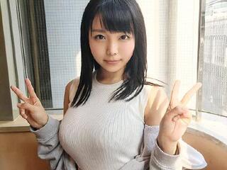 【個人流出】Hカップの天然爆乳おっぱいアルバイターを撮影会テイでホテルに連れ込み感度良好ボディをいただきますｗ