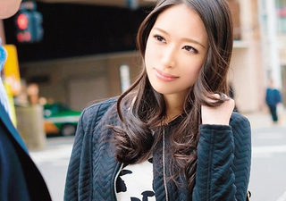 人妻ナンパ「やん♥もぉ…♥」スレンダー巨乳おっぱいで黒●メイサみたいな25歳の美人若妻を口説いてカーセックスで種付けｗｗ