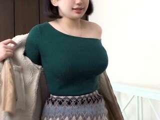 【志木まいな】Eカップなのに巨乳でけぇ地味カワちゃんがエロ合体！潮吹きおしっこ！ガン突きぱんぱんバック！