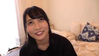 爆乳でシロウトのお姉さんがチェリーボーイのお悩み相談で騙されて生ハメの性的交尾！どどうして？照れちゃうなぁ！超エロエロな女の子の絶頂興奮シーン！