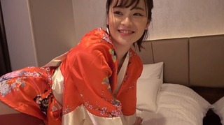 前回投稿の、めっちゃ可愛い美少女メンズエステ嬢（アニメ声）に、花魁コスプレしてもらって着衣のままsex！花魁コスで騎乗位でイク姿は最高です♪