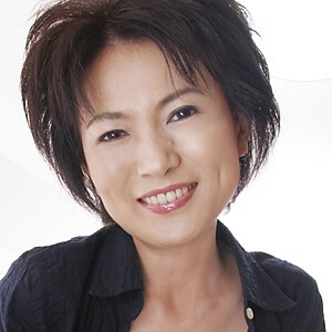 里佳子