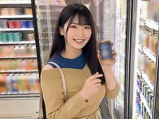 【素人ハメ撮り】某女優に似たルックスでむっつりスケベという最高すぎるデカ乳大学生！大きなおっぱい揺らしてセックス！