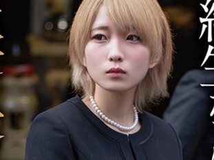 ＜輪姦＞『えっ』華奢な可愛い金髪女の子が同級生たちに酔わされまわされる