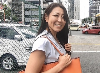 こんなオバサンとめちゃくちゃな激しいセックスがしたい！掘れば掘る程癖になる虎の穴！