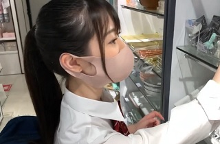 清楚系な優等生JKのミニマム美ボディに種付けプレスでチンコ叩き込むハメ撮りSEX
