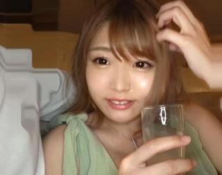 ２１歳ギャルＪＤをナンパ捕獲して即パコ♡スレンダーＦカップ巨乳の上玉ボディがハードピストンで淫乱アクメ