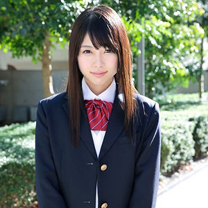 青井 玲奈