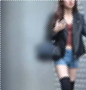「美人ですけど何か？」顔のロングブーツ女性4人がトイレで臭そうなうんこ捻り出す動画