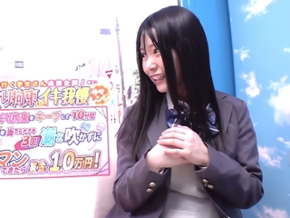 【MM号】「だめ…イッちゃう…」出身は大阪だという制服JKがマングリ拘束でイキ我慢チャレンジ！【素人ナンパ】