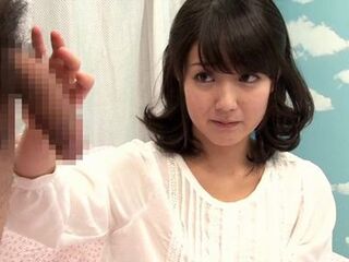 【マジックミラー】童顔ロリ可愛い清楚美少女が童貞のオナニーをお手伝い‼生ハメセックスで筆おろししてくれるお姉さん‼