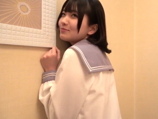恥ずかしがりやの激カワ女子校生をホテル連れ込みハメ撮り❤変態オヤジに女体盛りやバニーコスプレで弄ばれ生ハメされて膣内射精