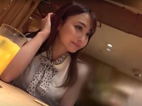 ナンパした美人若妻をホロ酔いにさせてホテルに誘い込みハメドリして大量中出し！