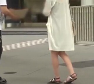 【美熟女 ナンパ】ゴージャス系の、セレブリティ奥様を、ロケ車で口説いて、ナマ肉棒で孕ませ受精SEX…