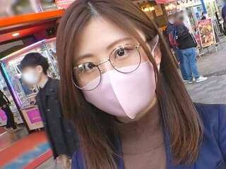【美島由紀】地味メガネの八重歯お姉さんがえちえちSEX！じゅるじゅる痴女りフェラ！ベロチュー対面座位！
