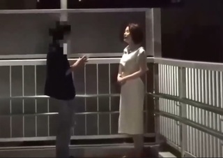 【人妻ナンパ三十路】嬉しそうに頬張り回し勃起しきった肉棒でイカされ膣内射精されるエロ妻