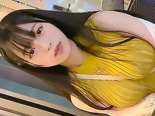 【素人ハメ撮り】天然巨乳おっぱいのゆるふわ系JD！魅力的なG乳を目の当たりにして理性保てる訳もなくホテインしてハメパコ！