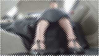 ＜乗り物酔い＞美乳お姉さんが揺れる車内でびちゃびちゃのゲロを大量嘔吐…