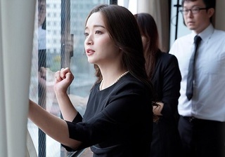 【三十路・未亡人】「中に出してっ！♡」スレンダー巨乳おっぱいの美魔女人妻・美熟女おばさんが娘婿に迫って膣内射精SEX！