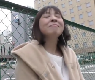 【素人】五十路の性欲ましましぽっちゃりおばさんと生××！垂れたオッパイ揉まれて「あぁぁ～んオチンチン欲しいぃ」