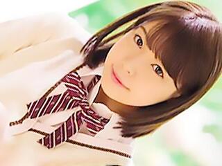 【幼馴染】幼なじみががっつりパンチラで誘惑！お待ちかねのセックス突入で悶えながら感じた彼女の顔にザーメンぶっかけｗ