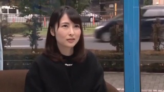 豊かな魅力魅惑のバストライン！美乳と美尻のスレンダーなお姉さんがMM号でのマッサージで気持ちよくなりセックス！普段では魅せない恍惚の表情ありえない光景！