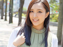 大人の色気ムンムン！清楚で落ち着いたイメージの人妻が浮気
