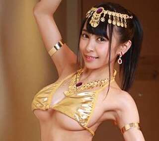 【騎乗位×素人】ミニマムだけど美巨乳なグラビアアイドルがエロ合体！神乳を晒して痴女り仰け反り騎乗位！
