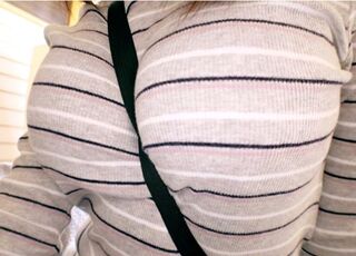 服の上からはっきりわかる爆乳の谷間がエロすぎる♡２０歳お姉さんがＡＶ応募して四つん這いフェラに騎乗位ＳＥＸでイキまくる